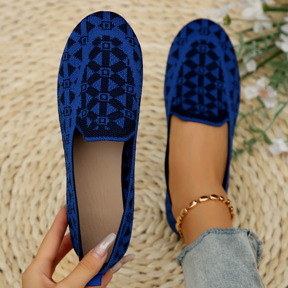 Printed Round Toe Flat Shoes Fashion Casual Hollow Breathable Knitted Shoes Loafers For Women