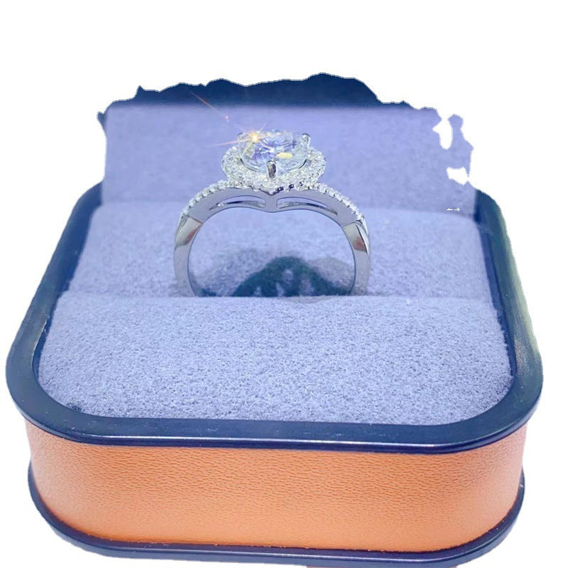 Fashion Personality 1 Karat Moissanite Heart-shaped Ring